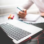 Eu vou traduzir até 1.000 palavras do inglês para o portuguê...