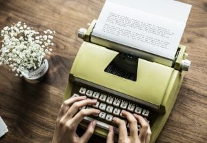 Eu vou dar vida às suas ideias, seus textos, livros e etc...