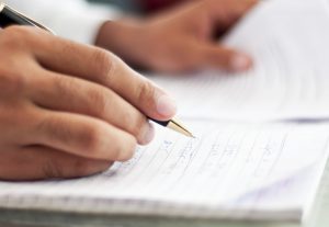 Eu vou revisar seus textos e escrever seus artigos.