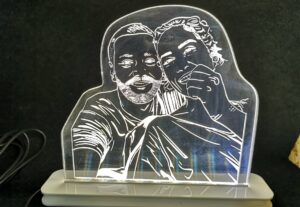Eu vou vetorizar artes para router, gravação e cortes laser