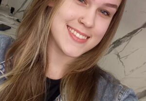 Eu vou revisar gramática e ortografia de textos/dissertações