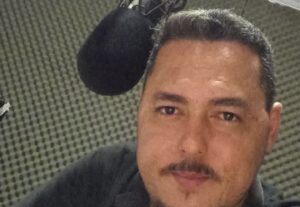 Eu vou dar voz a sua propaganda