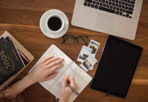 Eu vou fazer uma revisão impecável do seu texto