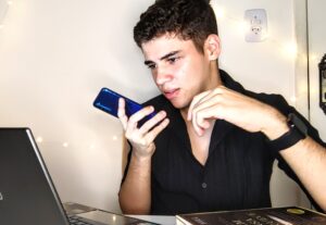 Eu vou Gravar Um Vídeo Promocional Para seu Produto/Serviço