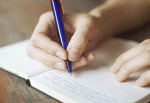 Eu vou traduzir qual quer texto ex: pt/en/ep...