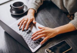 Eu vou digitar e corrigir o que você quiser