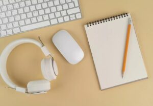 Eu vou fazer Digitação, transcrições, correções e Diagramaçã...