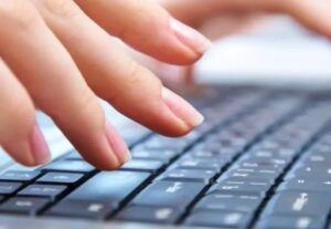 Eu vou digitar textos e transcrever