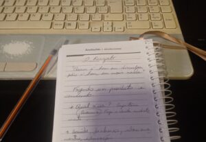 Eu vou Digitar, criar textos. Transcrever áudios.