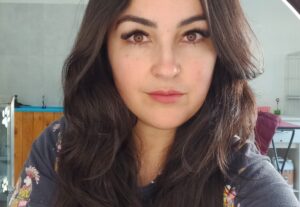 Eu vou fazer locuções voz feminina, infantil, desenho animad...