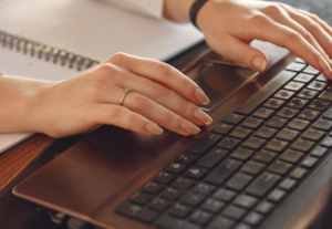 Eu vou formatar trabalhos e digitar textos