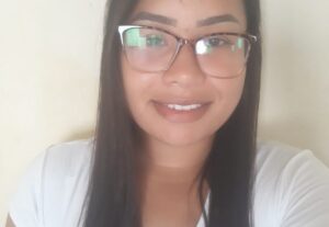 Eu vou digitar e transcrever textos.