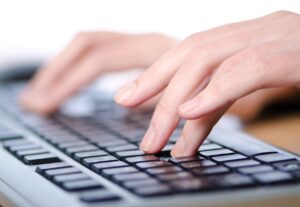 Eu vou digitar textos ou transcrever vídeos e áudios