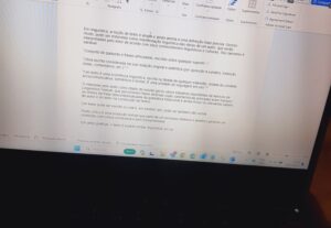 Eu vou fazer digitação, textos, transcrições, slides.