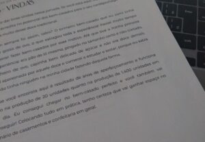 Eu vou fazer o serviço profissional de digitação.