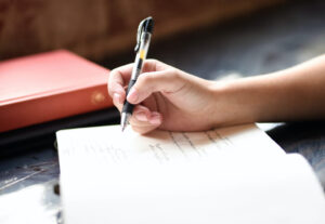 Eu vou Traduzir seu texto em português ou inglês