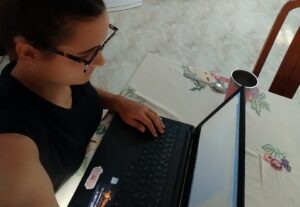 Eu vou fazer Escrita, revisão de textos, áudio, comunicação