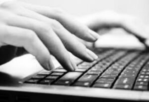 Eu vou digitar e traduzir textos do inglês pro português