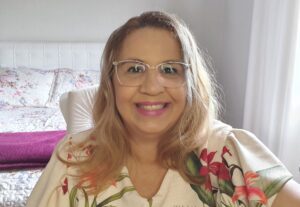 Eu vou divulgar serviços e marcas. Vídeo de vendas.