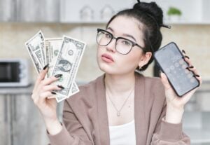 Eu vou criar, revisar textos e narrações que vendem