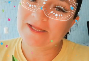 Eu vou Digitar textos e fazer grupo de Whatsapp