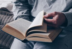 Eu vou traduzir impecavelmente o seu livro ou ebook.