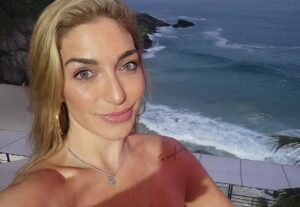 Eu vou Escrever textos persuasivos, sou ótima comunicadora