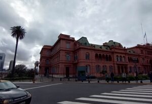 Eu vou Digitar e revisar textos