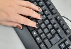 Eu vou digitar o seu texto ou transcrever o seu áudio