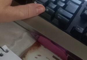 Eu vou traduzir texto de inglês e espanhol 20reais pg