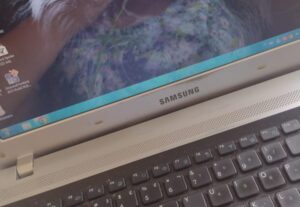 Eu vou digitar seus textos com agilidade.