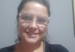 Eu vou digitar e corrigir textos.