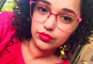 Eu vou revisar, traduzir e digitar textos - Inglês/Português...