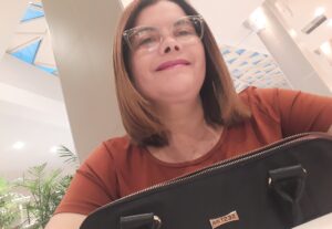 Eu vou digitar textos, transcrever audios e vídeos.