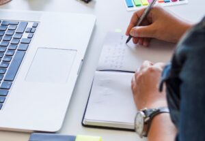 Eu vou revisar, resumir e otimizar seu texto.
