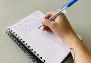 Eu vou Digitar seu texto,ebook,redaçaoTraduzir seu artigo