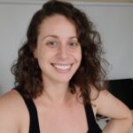 Eu vou digitar e/ou traduzir textos de inglês e espanhol.