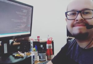 Eu vou fazer trabalhos de Designer Cardápios, capas e etc