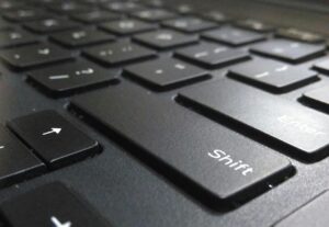Eu vou digitar e revisar seu texto.