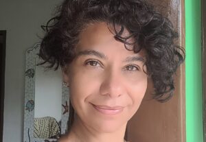 Eu vou traduzir seu texto em espanhol, inglês,português.