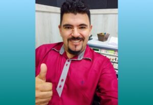 Eu vou Gravar um comercial top para sua empresa em áudio