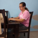 Eu vou digitar textos e traduzir.