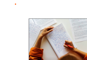 Eu vou revisar e traduzir textos em português e inglês.