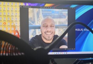 Eu vou fazer locuções e narrações de videos