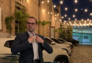 Eu vou fazer uma locução ou comercial do seu produto