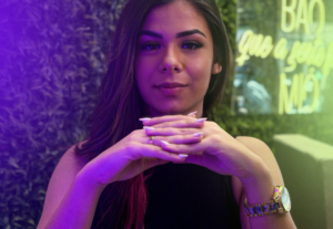 Eu vou editar seu vídeo com a criatividade que ninguém tem.