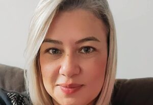 Eu vou Digitar textos e gravar áudios.