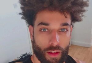 Eu vou gravar seu comercial em até 3 idiomas.