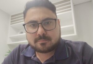 Eu vou Fazer o comercial do seu produto/serviço.