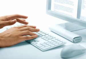 Eu vou Criar, editar, resumir e corrigir textos para vídeos.